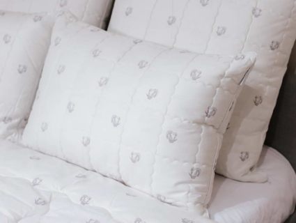 Подушка Софи де Марко Merino wool 70х70